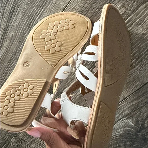 Rachel White Floral Girls' Leather-Look Sandals - Picture 5 of 6